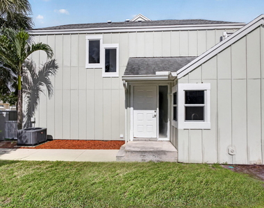 6391 Riverwalk Lane - Photo Thumbnail 16
