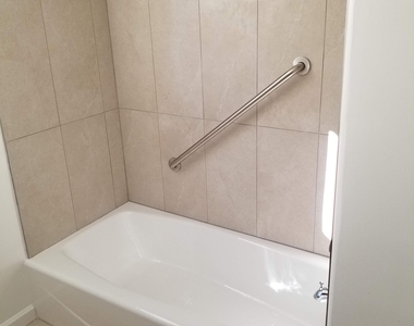 2132 E Mulberry Drive - Photo Thumbnail 11