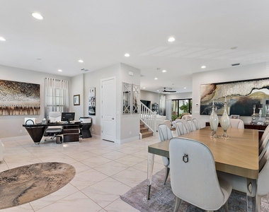 1077 Faulkner Terrace - Photo Thumbnail 9