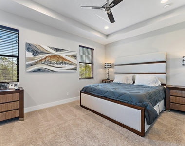 1077 Faulkner Terrace - Photo Thumbnail 22