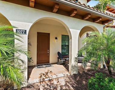 1077 Faulkner Terrace - Photo Thumbnail 3