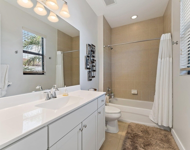 1077 Faulkner Terrace - Photo Thumbnail 35