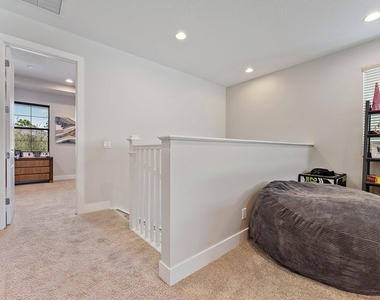 1077 Faulkner Terrace - Photo Thumbnail 28