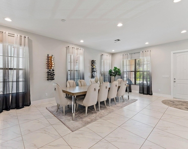 1077 Faulkner Terrace - Photo Thumbnail 10