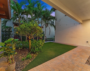 1077 Faulkner Terrace - Photo Thumbnail 59