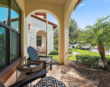 1077 Faulkner Terrace - Photo Thumbnail 4
