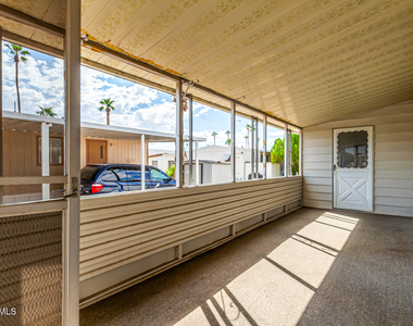 2650 W Union Hills Drive - Photo Thumbnail 3