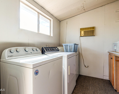 2650 W Union Hills Drive - Photo Thumbnail 15