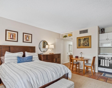 13334 Polo Club Road - Photo Thumbnail 5