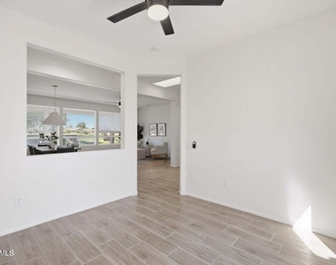 22408 N Las Vegas Drive - Photo Thumbnail 21
