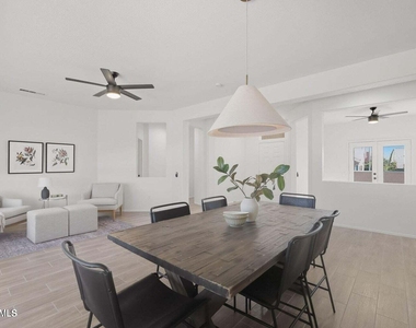 22408 N Las Vegas Drive - Photo Thumbnail 16
