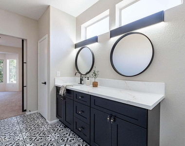 22408 N Las Vegas Drive - Photo Thumbnail 36