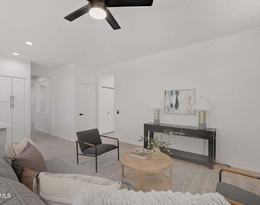 22408 N Las Vegas Drive - Photo Thumbnail 33