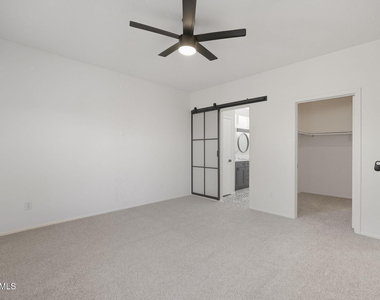 22408 N Las Vegas Drive - Photo Thumbnail 39