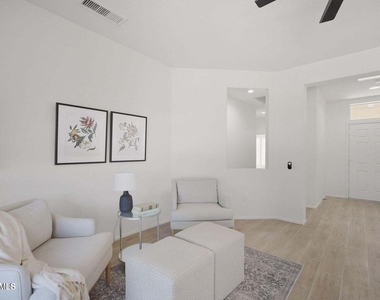 22408 N Las Vegas Drive - Photo Thumbnail 14
