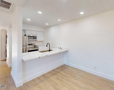 2739 E Tamarisk Avenue - Photo Thumbnail 2