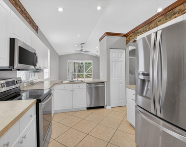 8451 Siciliano Street - Photo Thumbnail 11