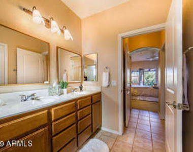 16410 S 12th Street - Photo Thumbnail 12