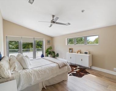 1509 Ne 4th Place - Photo Thumbnail 11