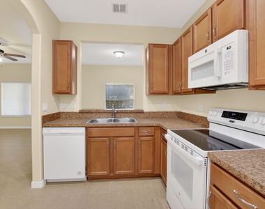 340 Lake Monterey Circle - Photo Thumbnail 25