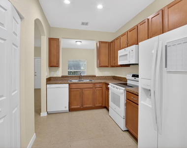 340 Lake Monterey Circle - Photo Thumbnail 24