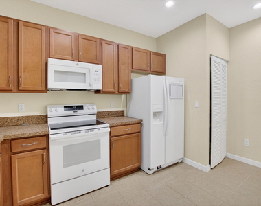 340 Lake Monterey Circle - Photo Thumbnail 22