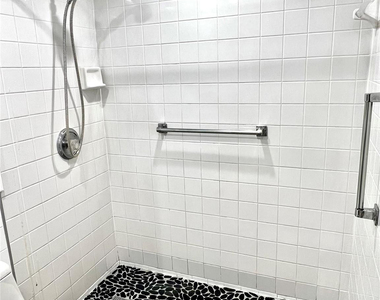 517 Mansfield M - Photo Thumbnail 16
