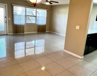 517 Mansfield M - Photo Thumbnail 3