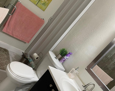 4655 Palm Avenue - Photo Thumbnail 9