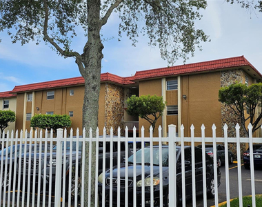 4655 Palm Avenue - Photo Thumbnail 14