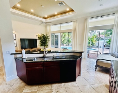 8452 Legend Club Drive - Photo Thumbnail 3