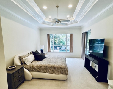 8452 Legend Club Drive - Photo Thumbnail 7
