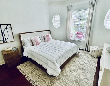 8452 Legend Club Drive - Photo Thumbnail 10