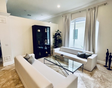 8452 Legend Club Drive - Photo Thumbnail 5