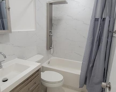 831 Nw 14th Way - Photo Thumbnail 2