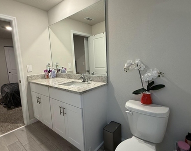5784 Se Edgewater Circle - Photo Thumbnail 18