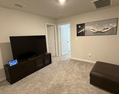5784 Se Edgewater Circle - Photo Thumbnail 11