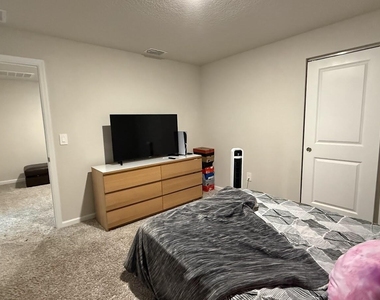 5784 Se Edgewater Circle - Photo Thumbnail 16