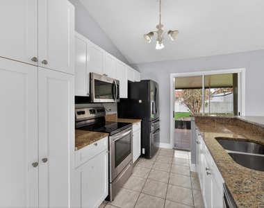 6956 Nw Jorgensen Road - Photo Thumbnail 7
