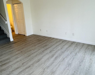 6550 Morgan Hill Trail - Photo Thumbnail 10