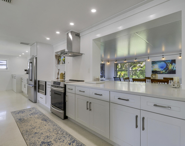 1518 Summer Avenue - Photo Thumbnail 15