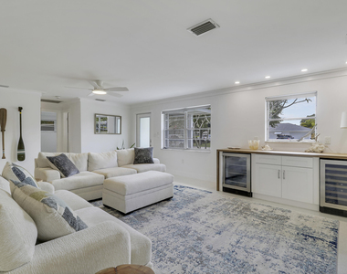 1518 Summer Avenue - Photo Thumbnail 3