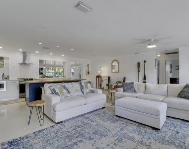 1518 Summer Avenue - Photo Thumbnail 9