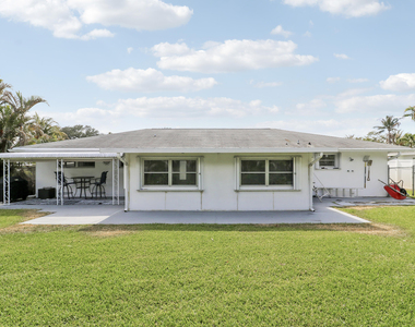 1518 Summer Avenue - Photo Thumbnail 5
