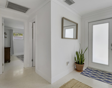 1518 Summer Avenue - Photo Thumbnail 28