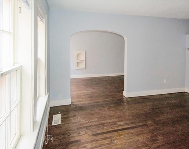 437 Nw 26th Street - Photo Thumbnail 2