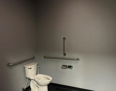 180 W 15th Street - Photo Thumbnail 9
