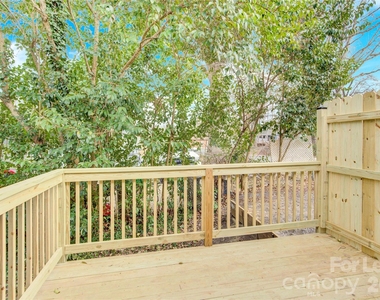 112 Dean Street - Photo Thumbnail 17