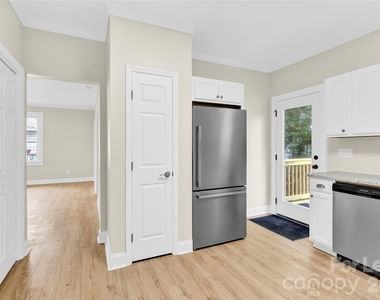 112 Dean Street - Photo Thumbnail 6