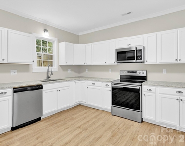 112 Dean Street - Photo Thumbnail 5